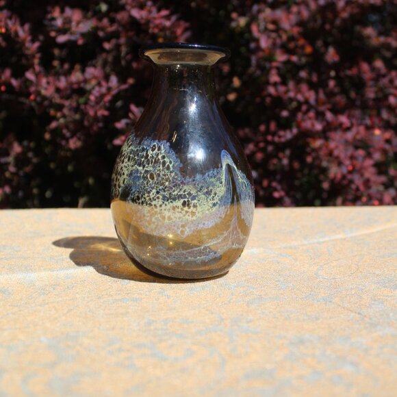 Vtg Buzz Williams 80' Studio Art Blown Glass Bud Vase amber-ish green MCM Signed - Picture 10 of 13